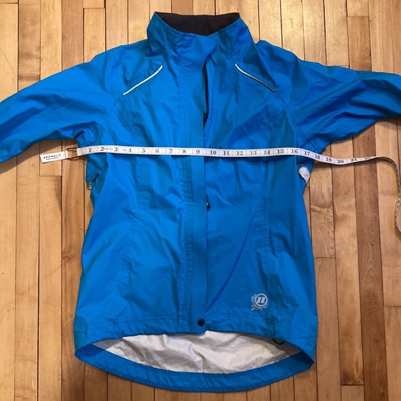 Novara Jacket - Picture 6 of 10